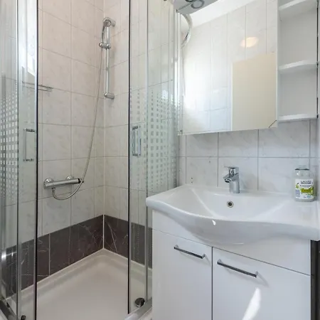 Apartment Lucija 4 By Guide